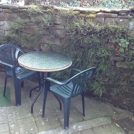 Guest Toni & Miro トリャブナ