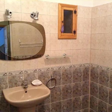 Guest Toni & Miro トリャブナ