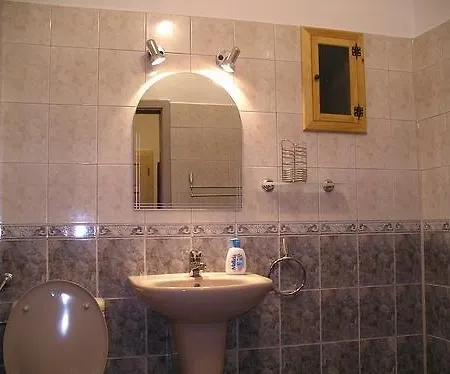 ゲストハウス Guest Toni & Miro