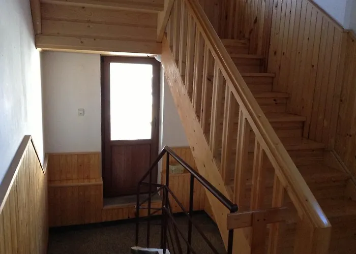 Guest Toni & Miro Tryavna